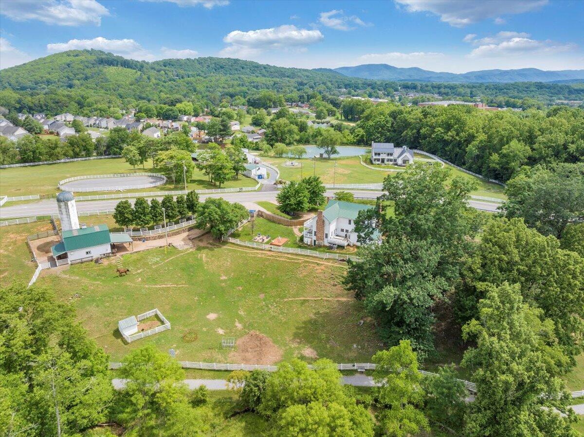 2148 Mountain View RD