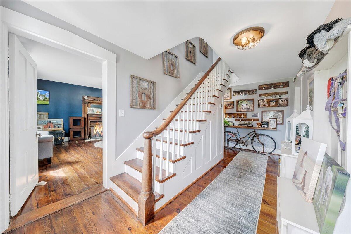 2148 Mountain View RD