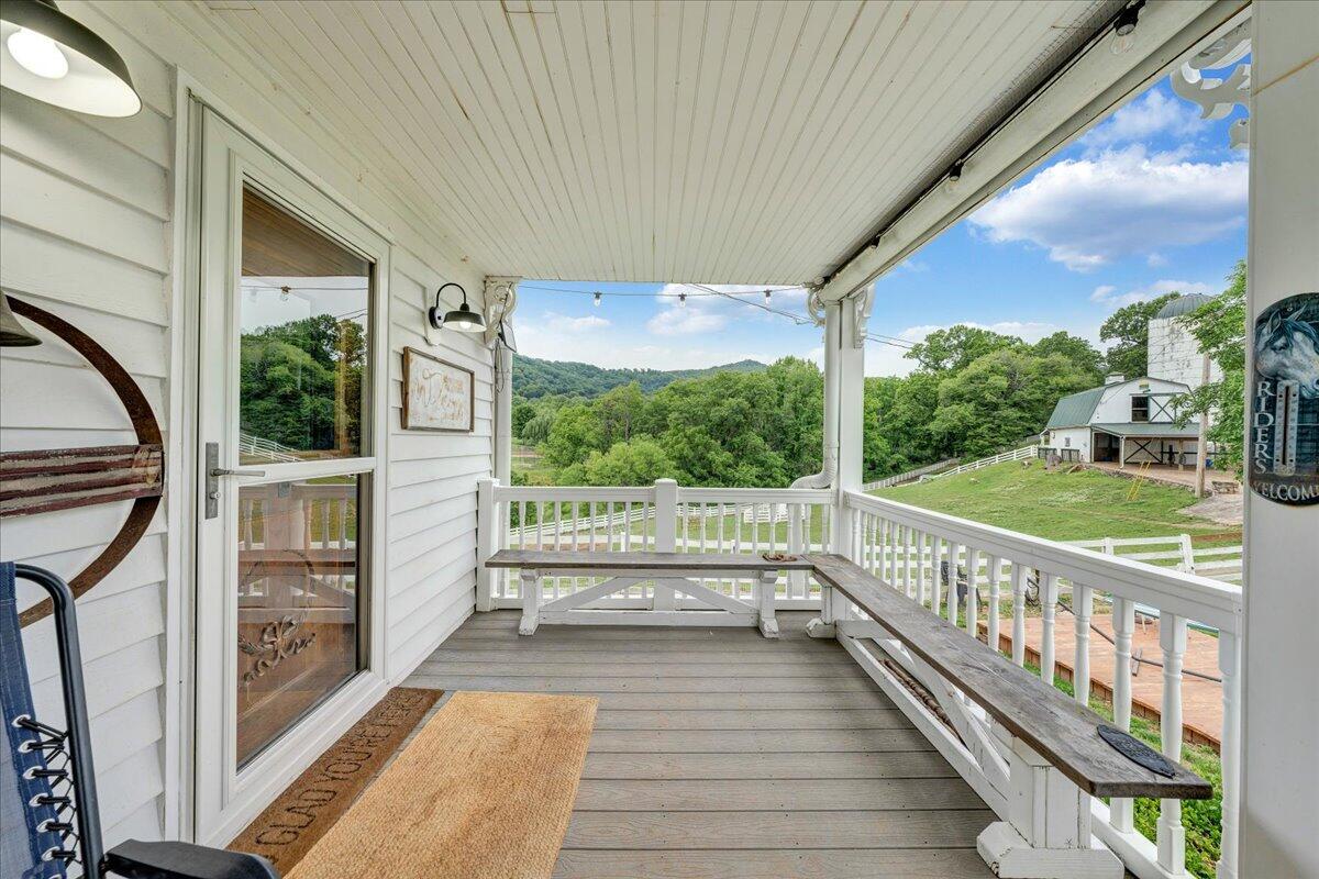 2148 Mountain View RD