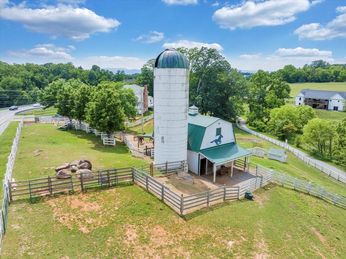 2148 Mountain View RD