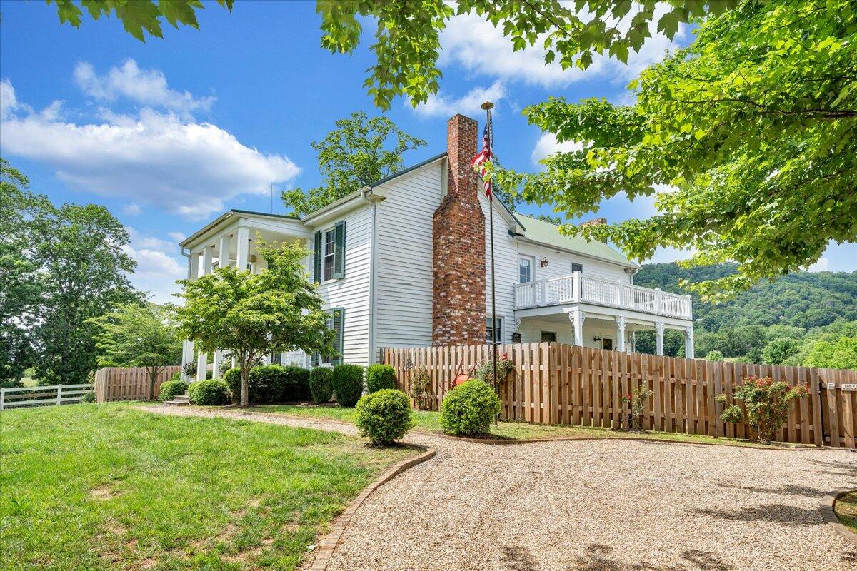 2148 Mountain View RD