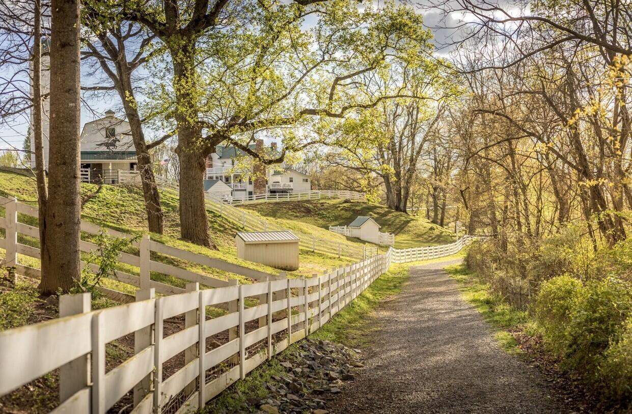 2148 Mountain View RD