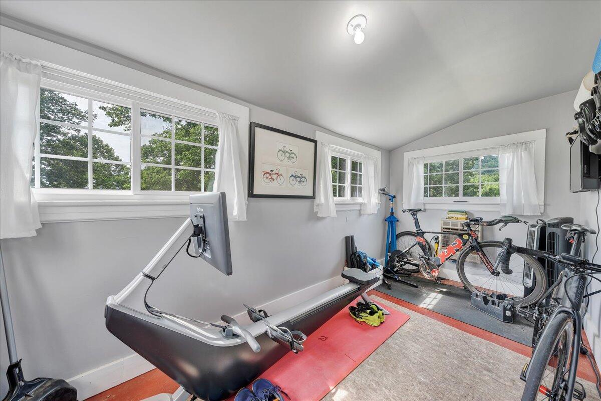 2148 Mountain View RD