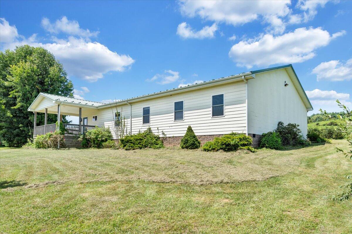 8163 Floyd Hwy N