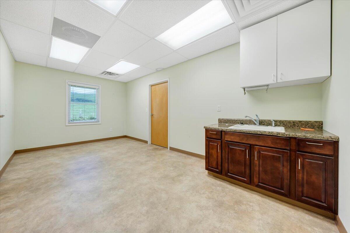 8163 Floyd Hwy N