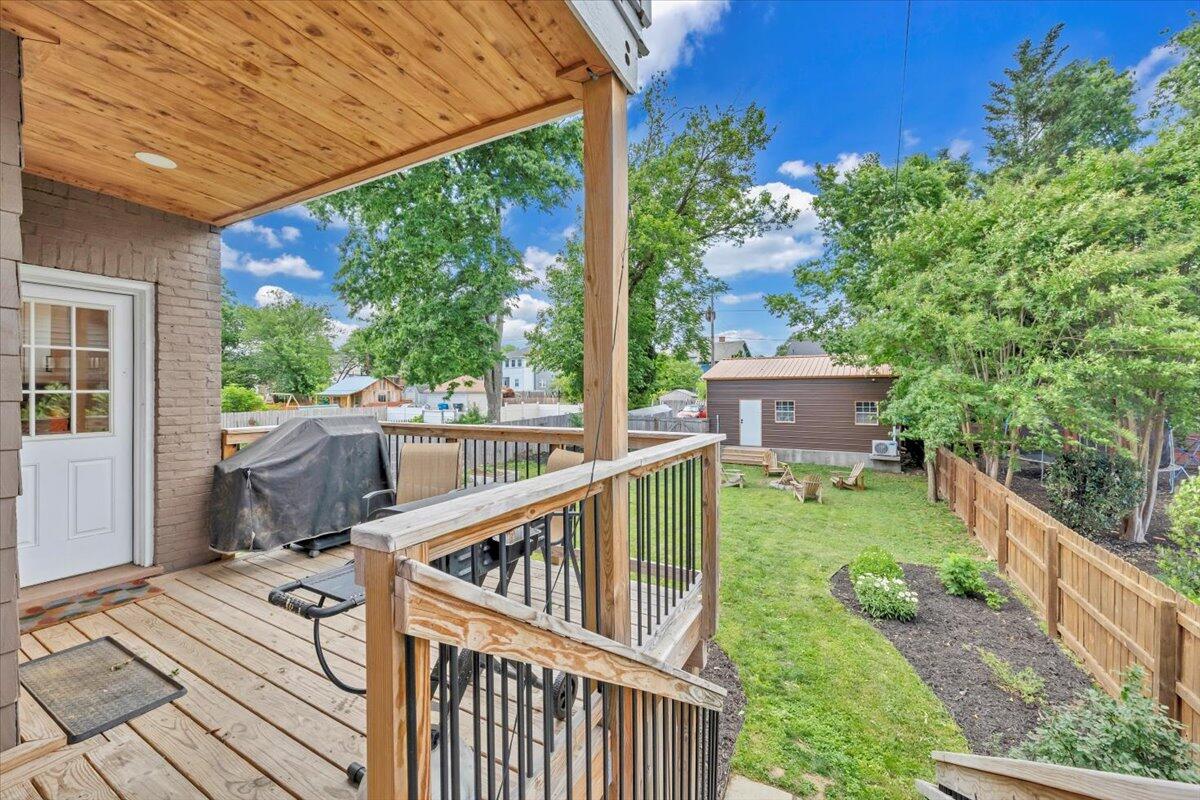 2109 Memorial AVE SW