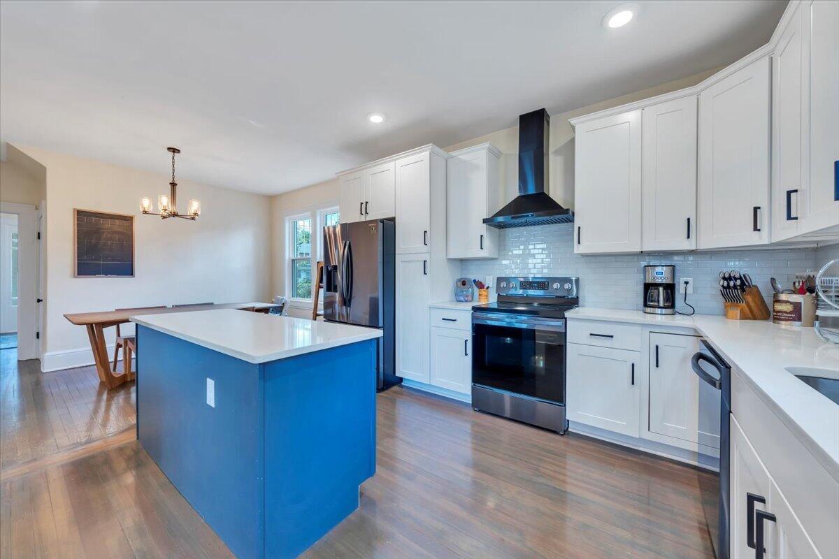 2109 Memorial AVE SW