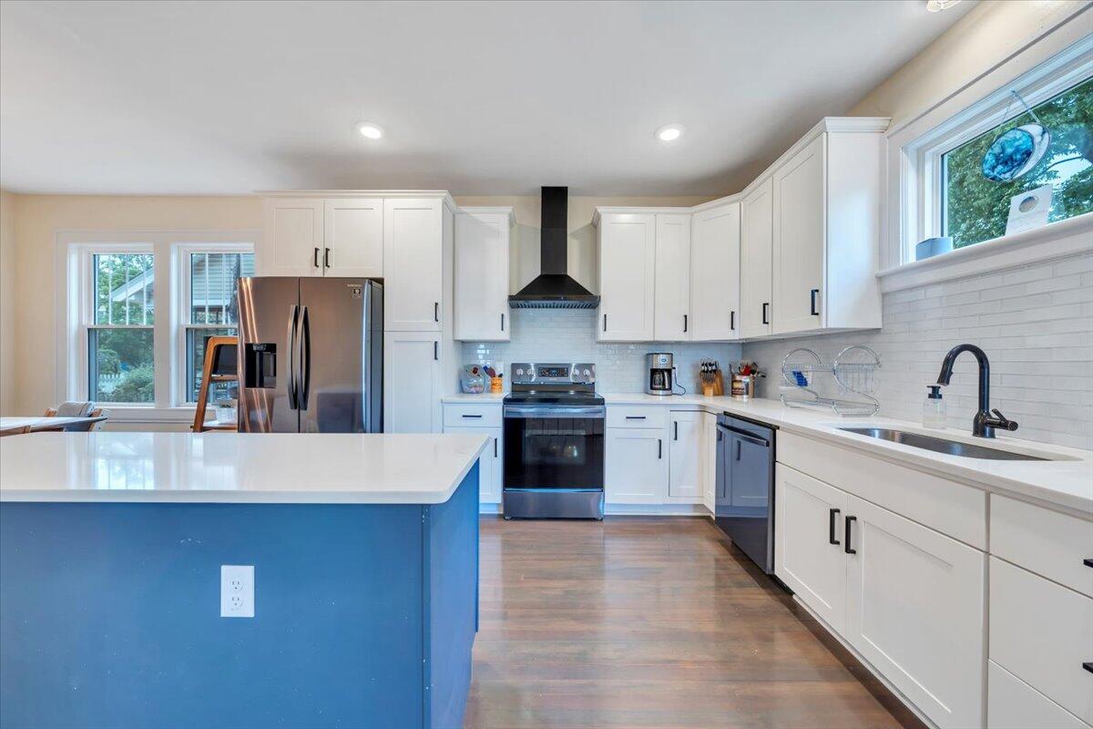 2109 Memorial AVE SW