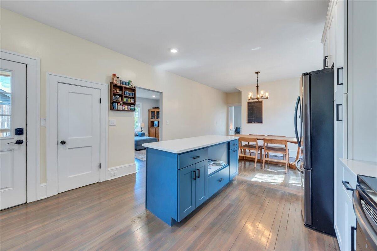 2109 Memorial AVE SW