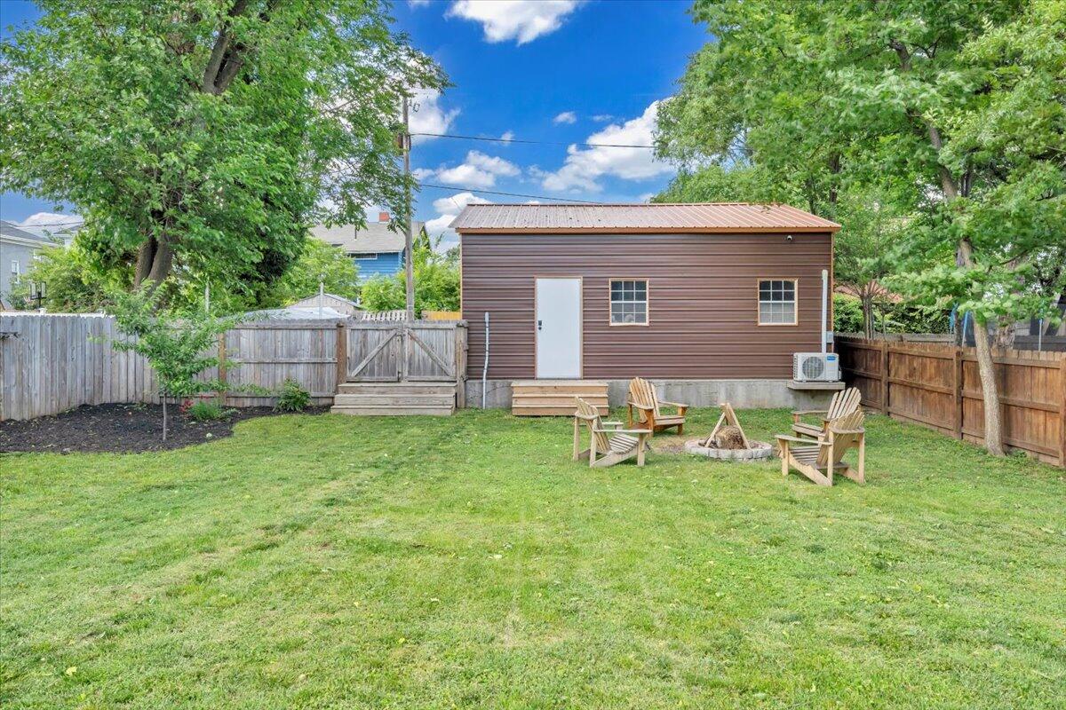 2109 Memorial AVE SW