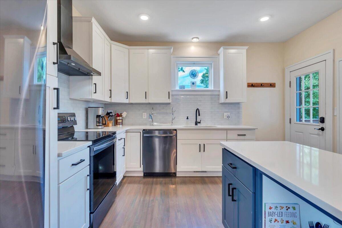 2109 Memorial AVE SW