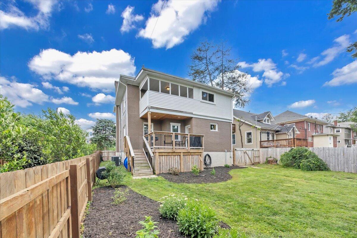 2109 Memorial AVE SW