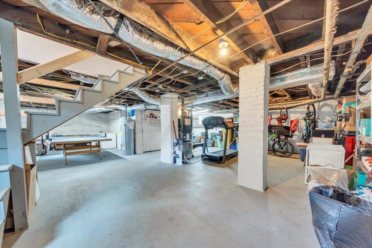 2109 Memorial AVE SW