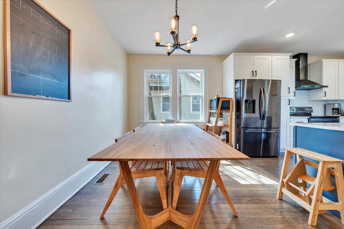 2109 Memorial AVE SW