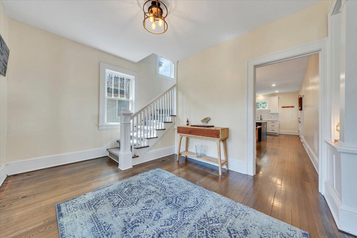 2109 Memorial AVE SW