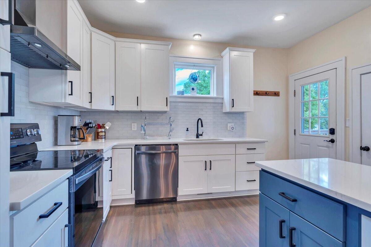 2109 Memorial AVE SW