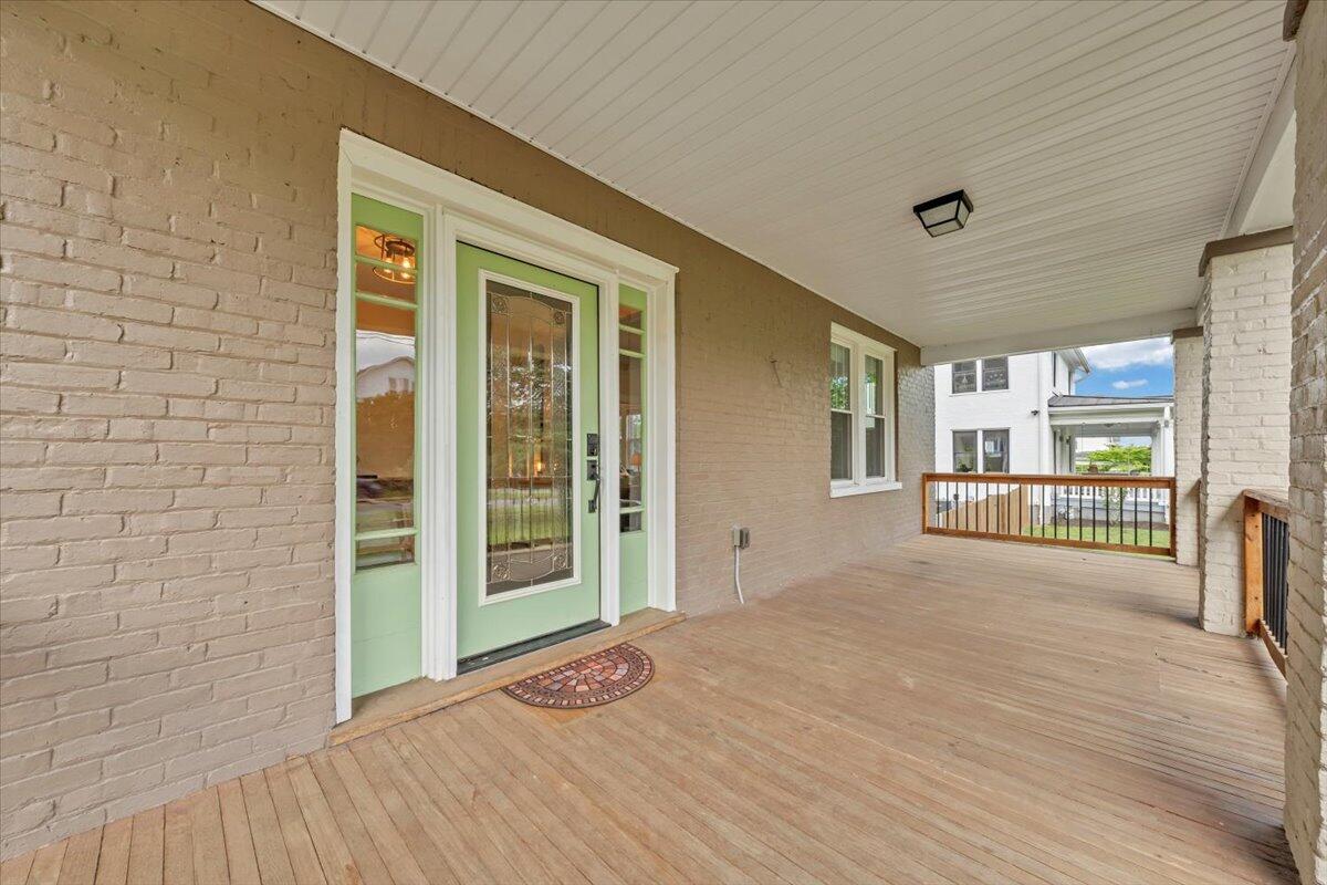 2109 Memorial AVE SW