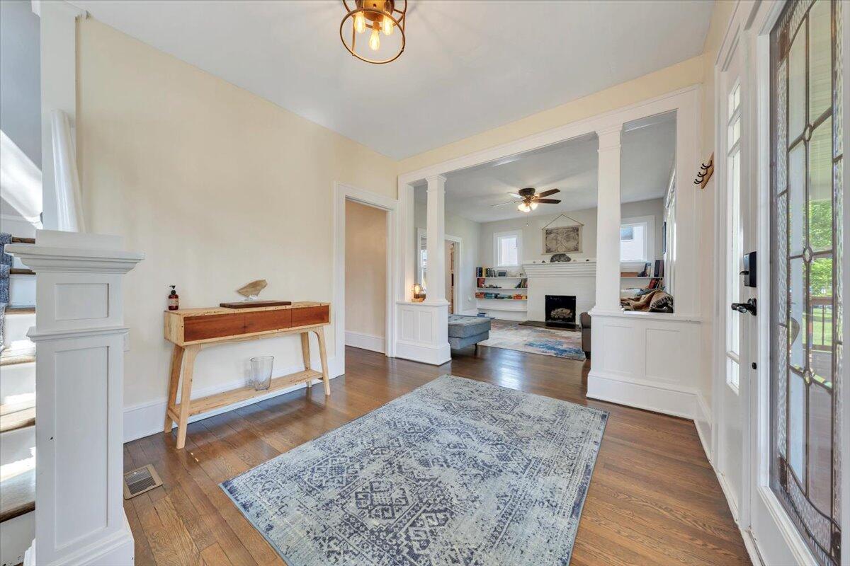 2109 Memorial AVE SW