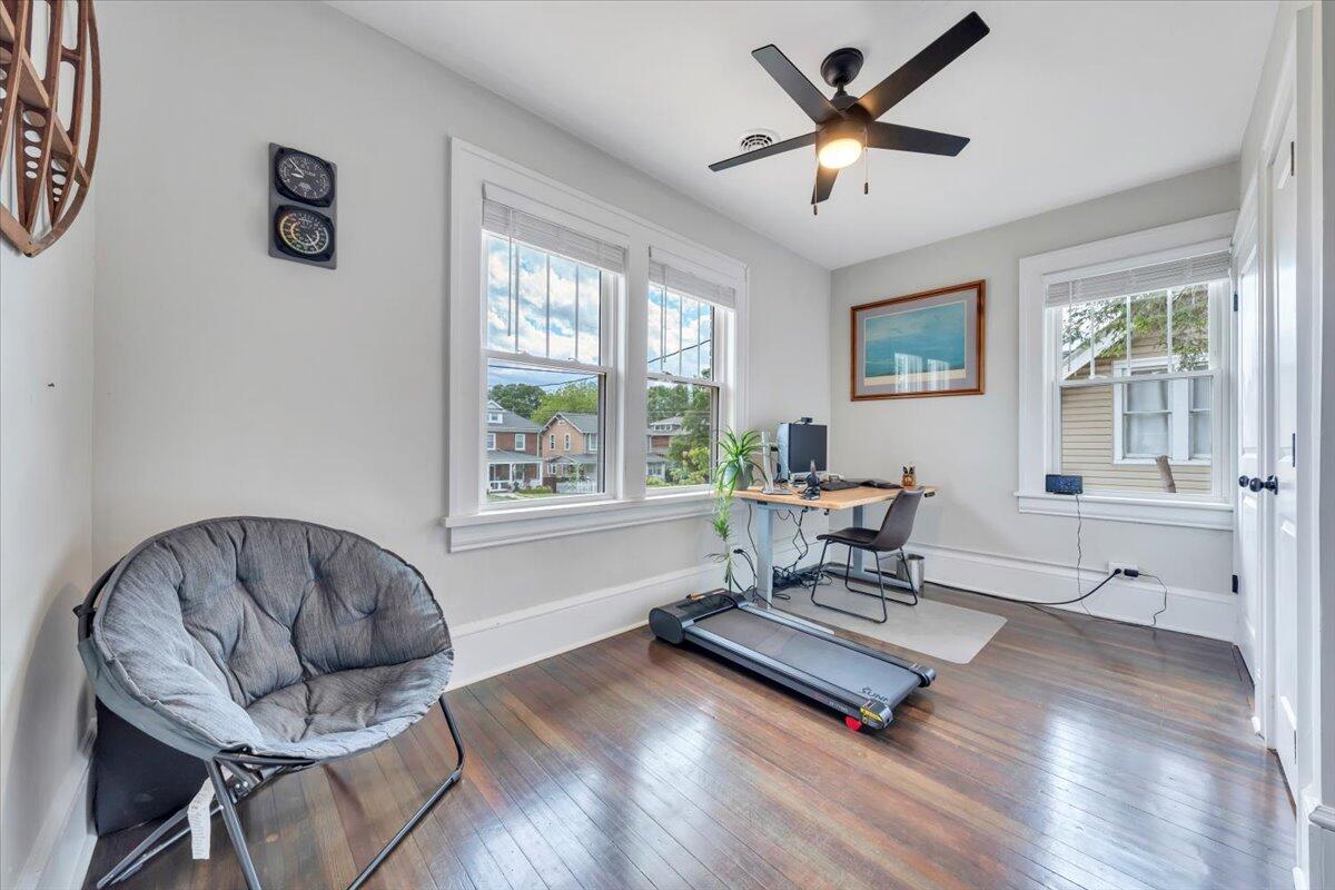 2109 Memorial AVE SW