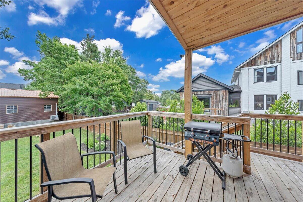 2109 Memorial AVE SW