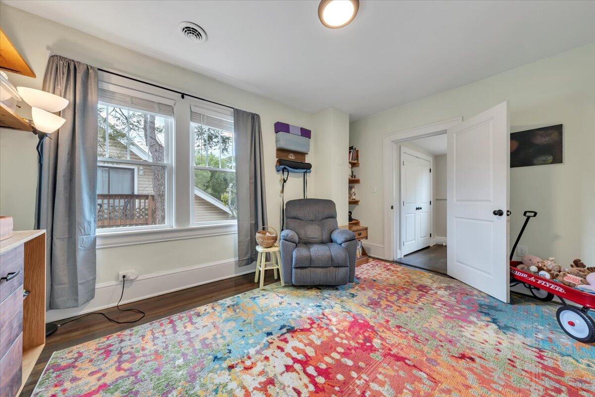 2109 Memorial AVE SW