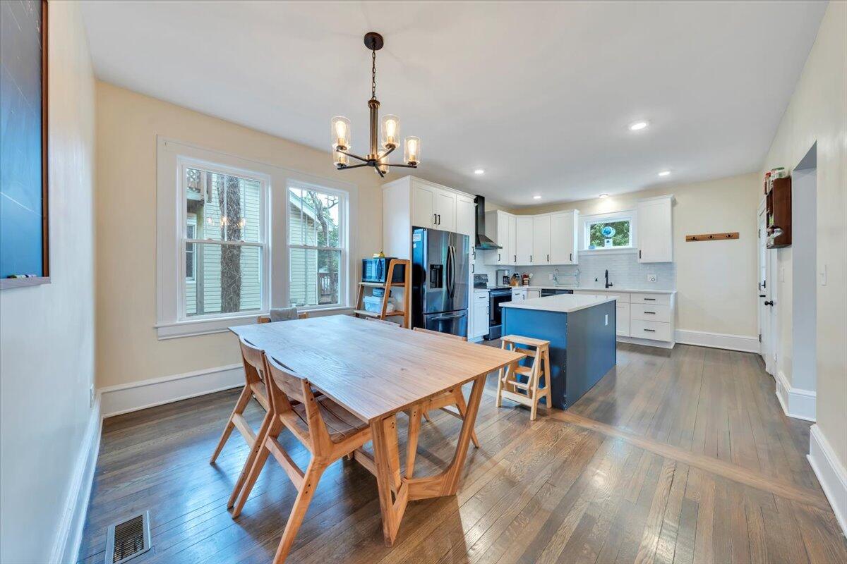 2109 Memorial AVE SW