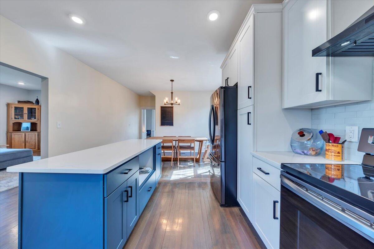 2109 Memorial AVE SW