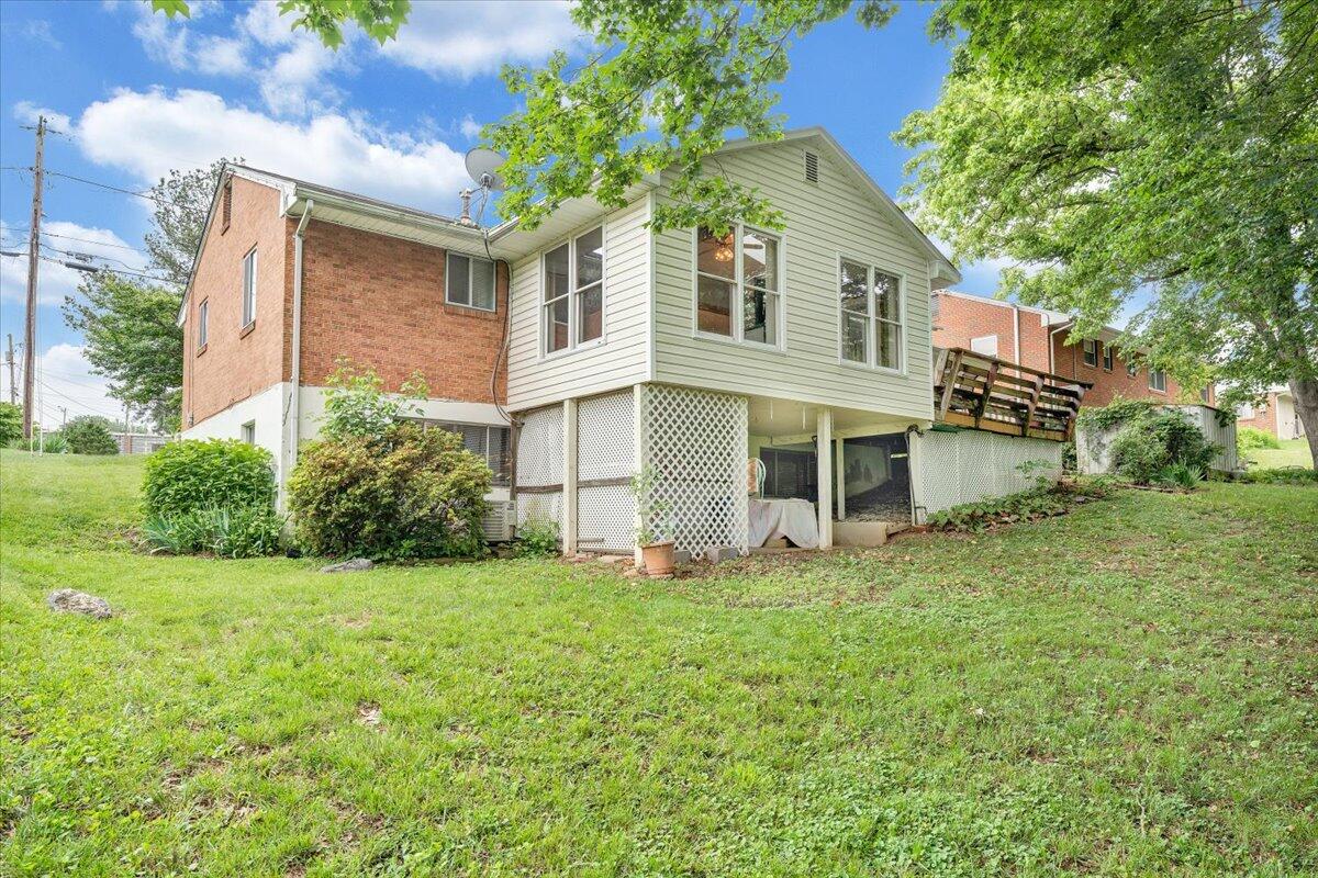 330 Houston AVE NE