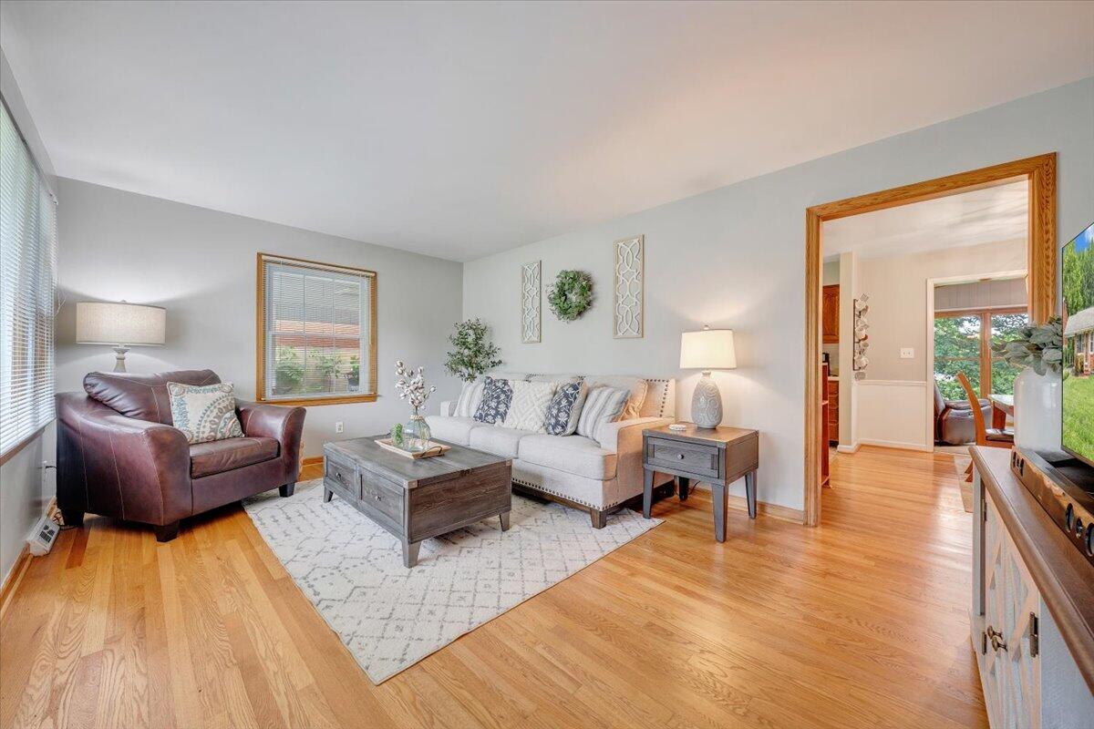 330 Houston AVE NE