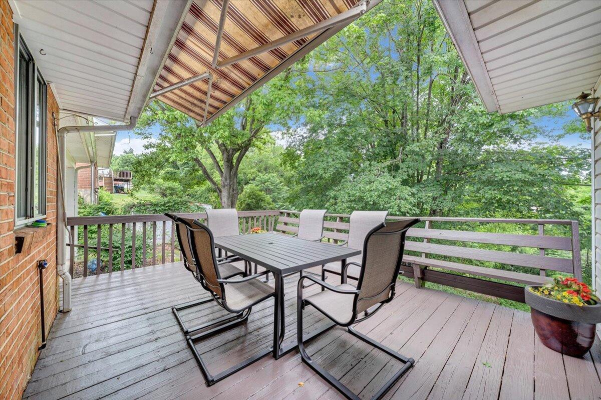 330 Houston AVE NE