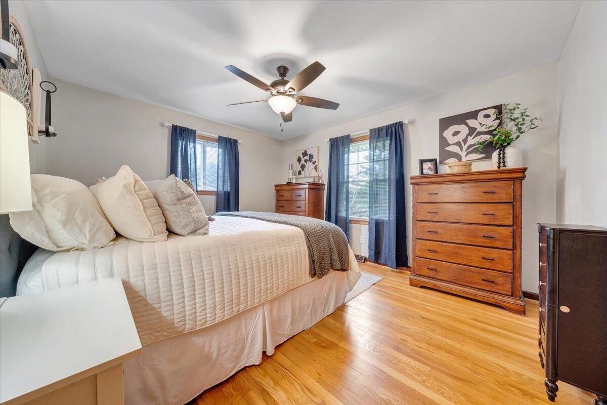 330 Houston AVE NE