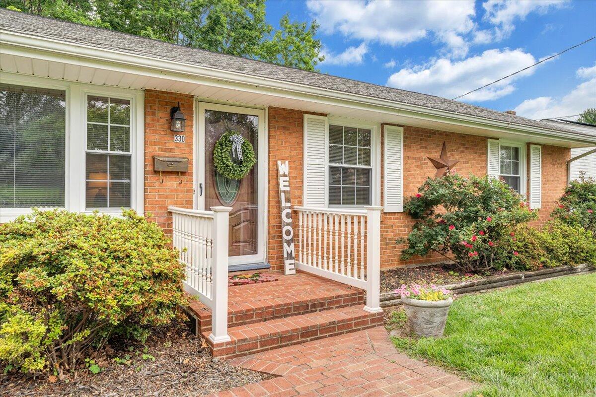 330 Houston AVE NE
