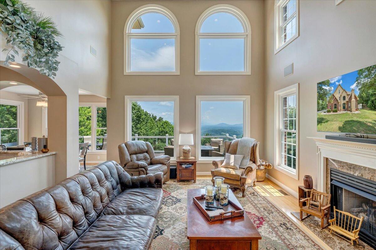 360 Kalena DR