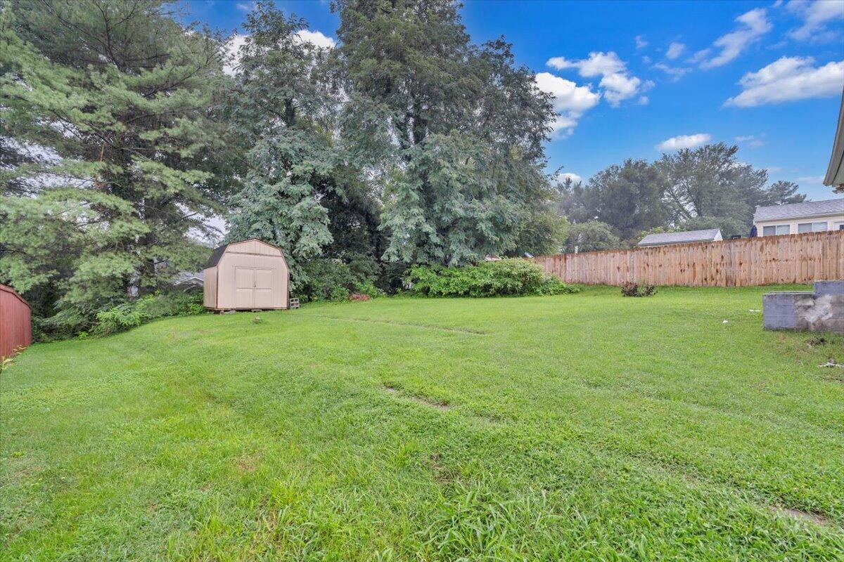 14 W Carrollton AVE