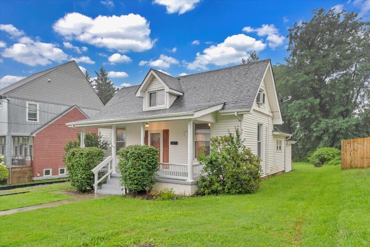 14 W Carrollton AVE