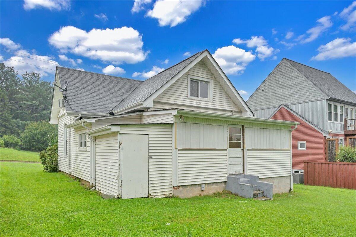 14 W Carrollton AVE