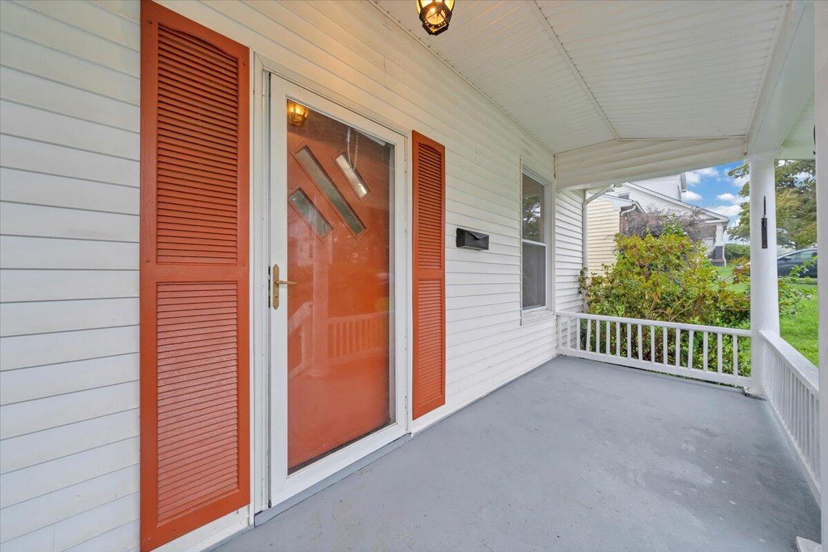 14 W Carrollton AVE