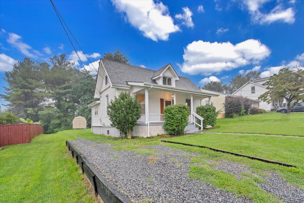14 W Carrollton AVE