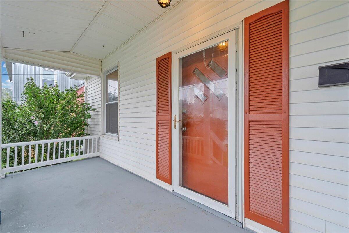 14 W Carrollton AVE