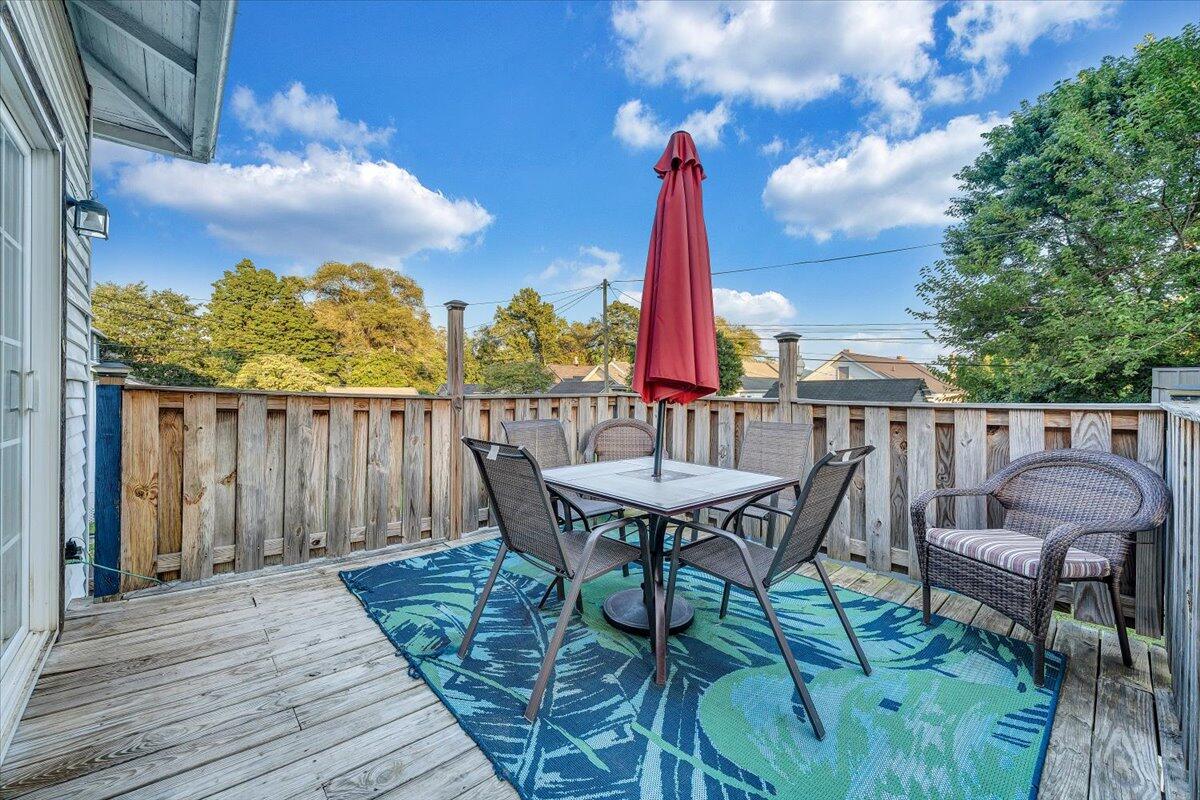 1109 Morehead AVE SE