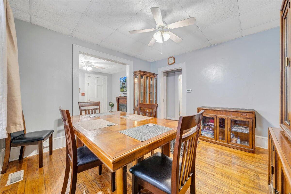 1109 Morehead AVE SE