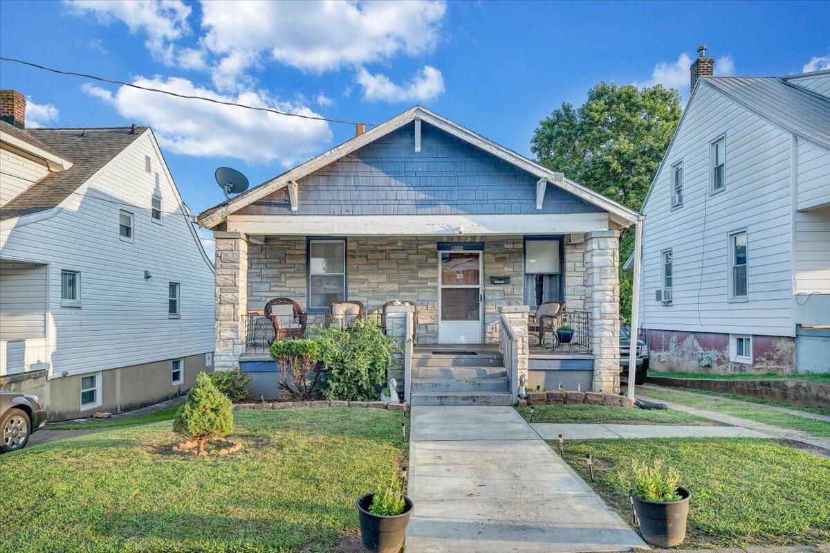 1109 Morehead AVE SE