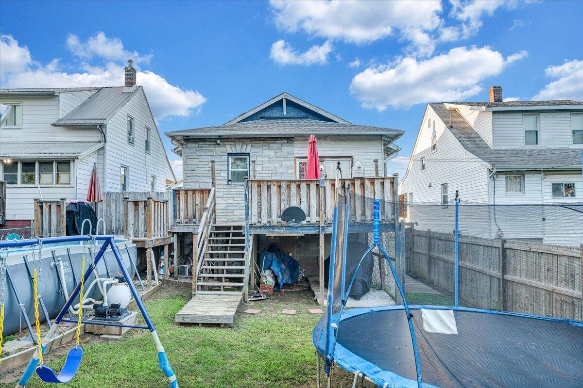 1109 Morehead AVE SE