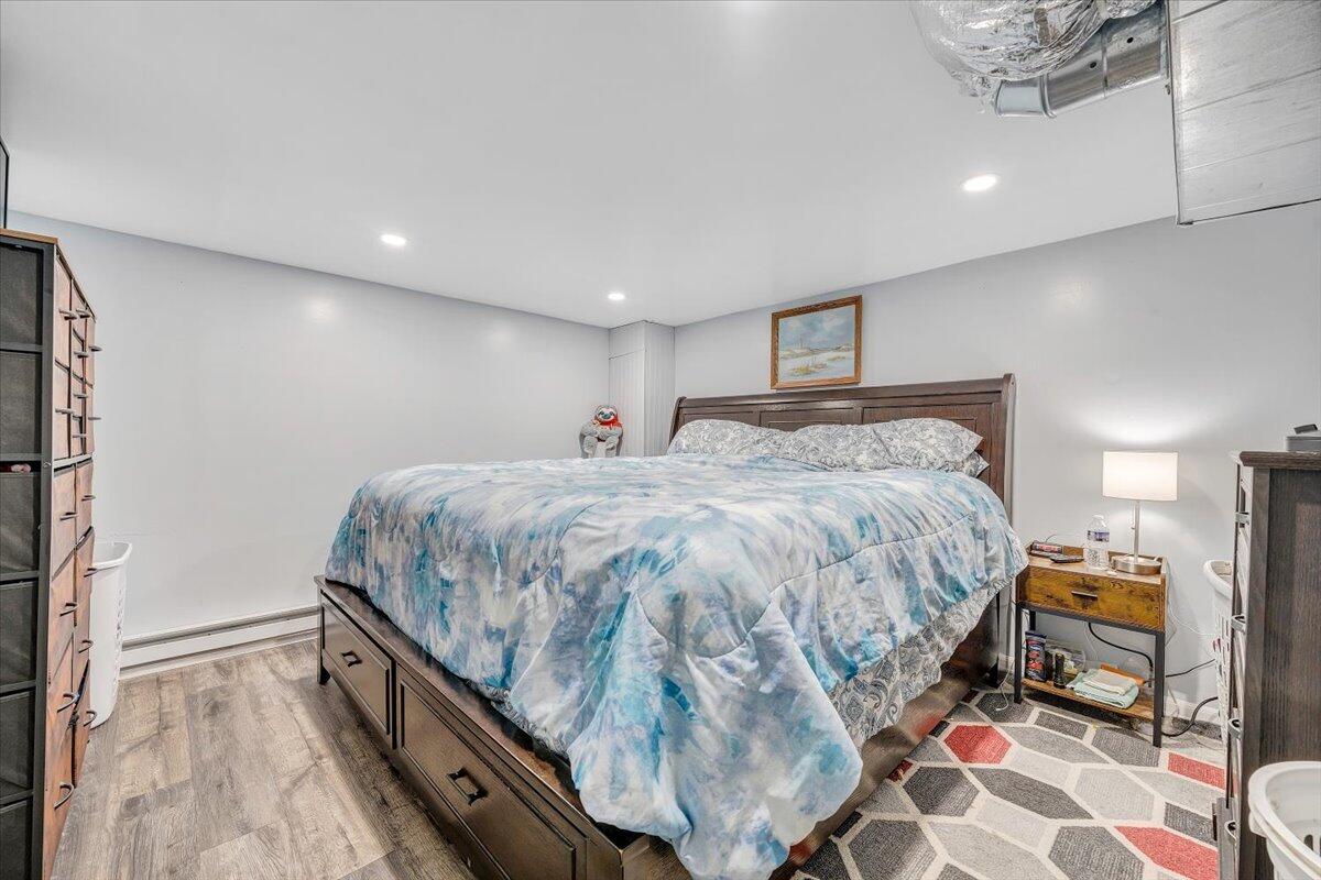 1109 Morehead AVE SE