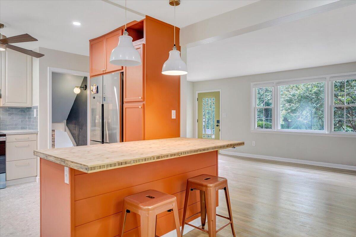 2516 Beverly BLVD SW