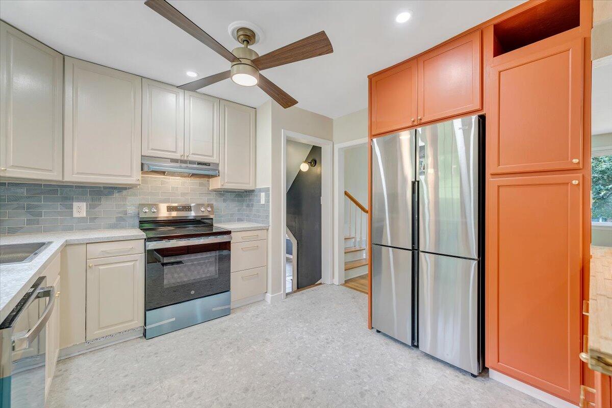 2516 Beverly BLVD SW