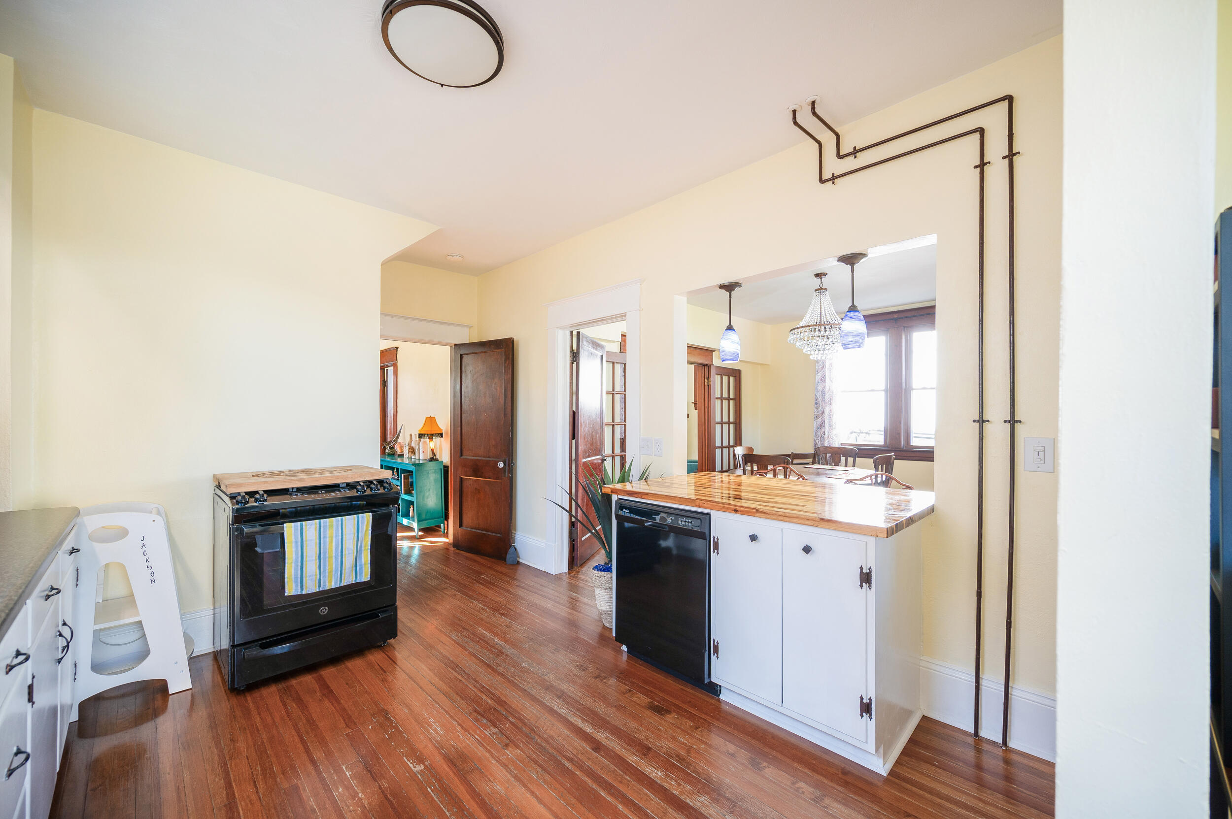 1710 Kenwood BLVD SE