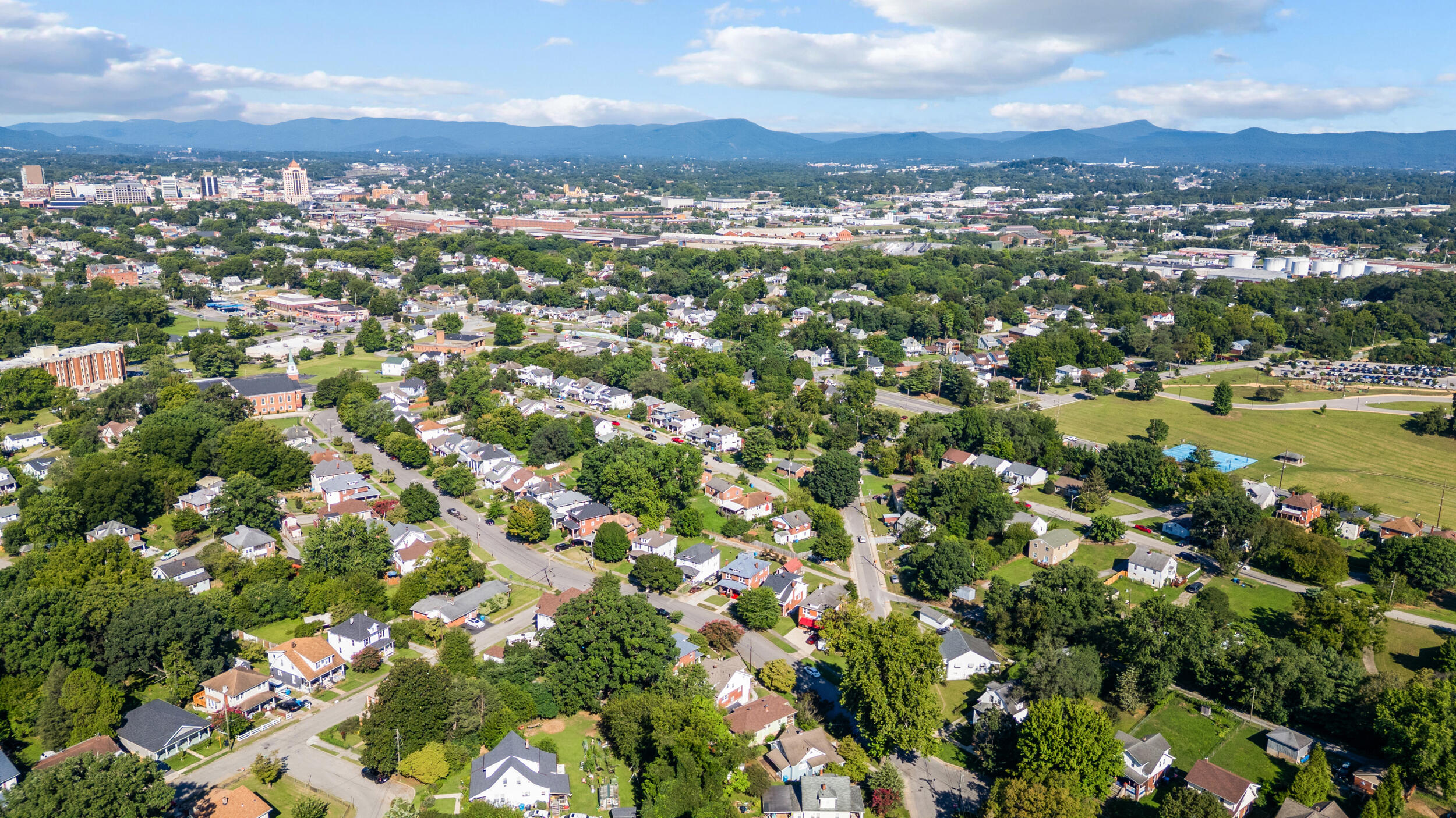 1710 Kenwood BLVD SE