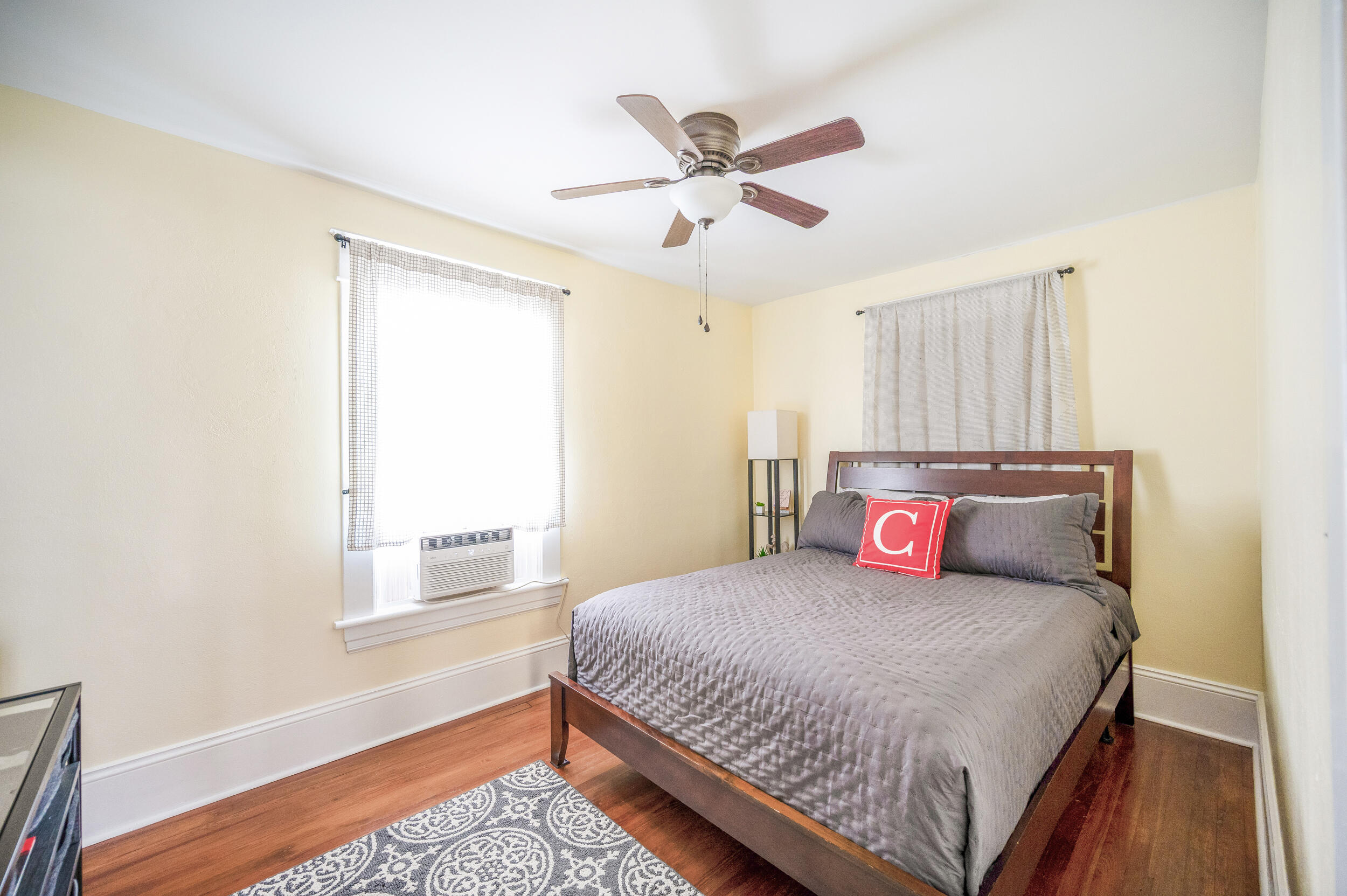 1710 Kenwood BLVD SE