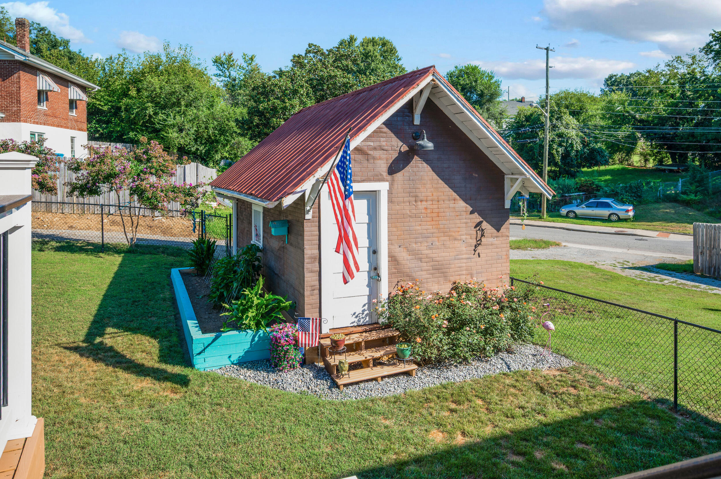 1710 Kenwood BLVD SE